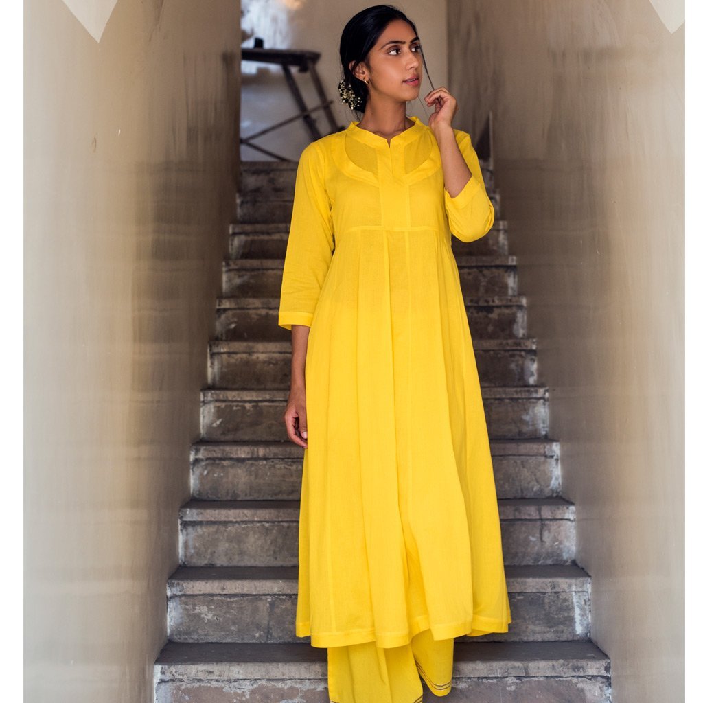 Yellow Pure Cotton Bandhej Print Kurti With Sequins Embroidery Work –  Jaipurhues.com